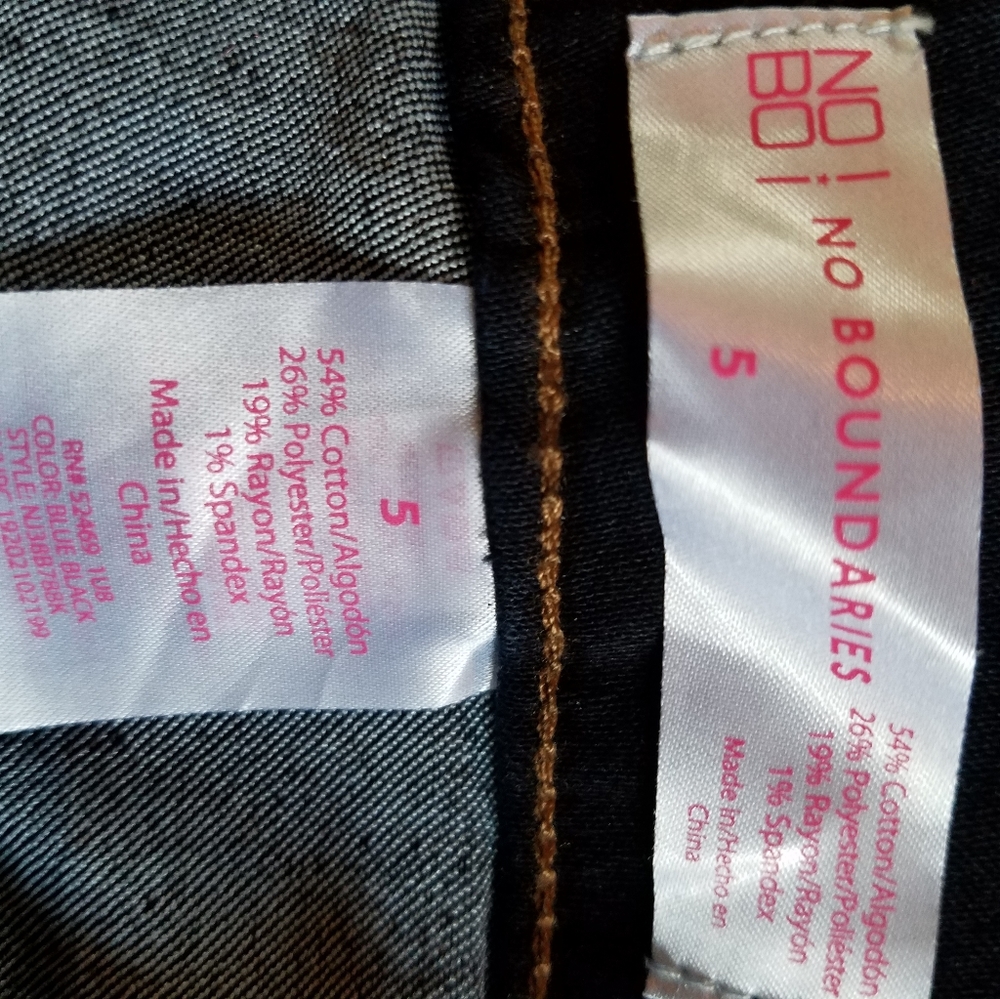 Jeans - Picture 2 of 3